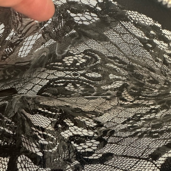 Victoria’s Secret Black Floral Lace Small Clutch 8” X 5” Plastic Lined Gold Bow - Picture 8 of 9